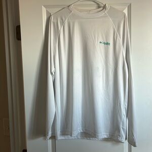 Columbia fishing shirt